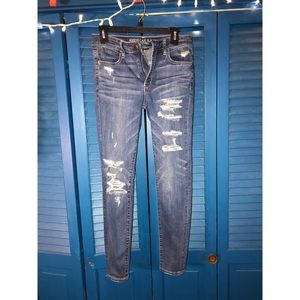 High Waisted Destroyed Jeans